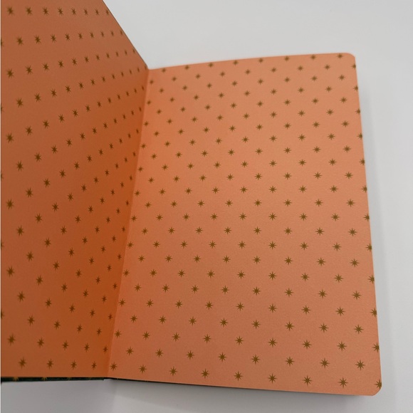 Gucci Green and Gold Star Notebook - Picture 2 of 3